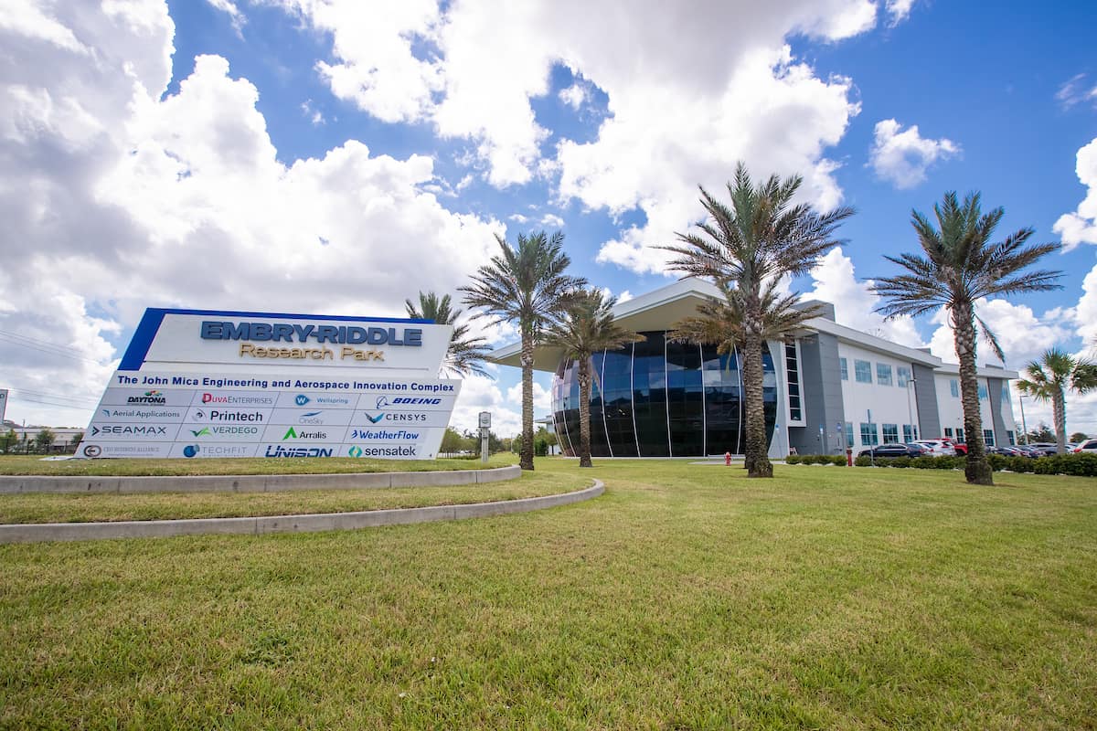 An outside shot of the Embry-Riddle Research Park building in the summer